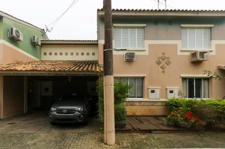 Casa com 3 Quartos para alugar, 90m² no Centro, Canoas