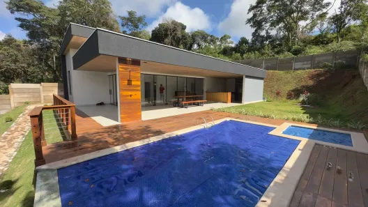 Fazenda/Sítio com 4 Quartos à venda, 1000m² no , Itatiaiuçu