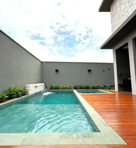Sobrado com 5 Quartos à venda, 445m² no Jardins França, Goiânia