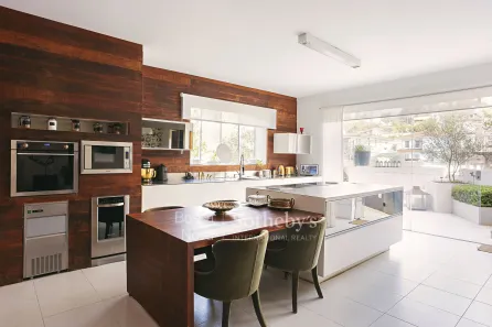 Casa com 6 Quartos à venda, 690m² no Pacaembu, São Paulo