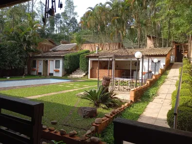 Sobrado com 4 Quartos à venda, 780m² no Chácara dos Junqueiras, Carapicuíba