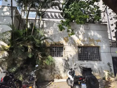 Imóvel Comercial com 5 Quartos para venda ou aluguel, 350m² no Jardim das Acácias, São Paulo