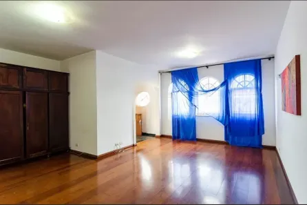 Casa com 3 Quartos à venda, 240m² no Jabaquara, São Paulo