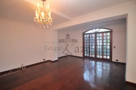 Casa com 3 Quartos à venda, 240m² no Jardim Paulista, São Paulo