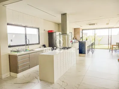 Sobrado com 4 Quartos à venda, 325m² no Ribeirão do Lipa, Cuiabá