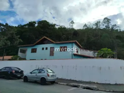 Casa com 3 Quartos à venda, 250m² no Nogueira, Guararema
