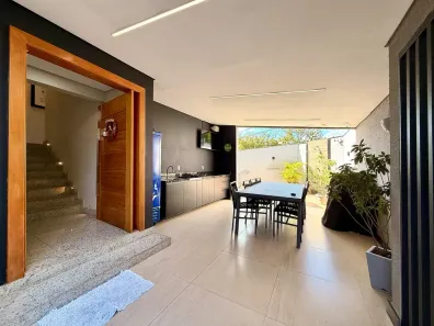 Casa com 4 Quartos à venda, 205m² no Santa Amélia, Belo Horizonte