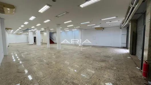 Imóvel Comercial com 1 Quarto para alugar, 800m² no Ideal, Londrina