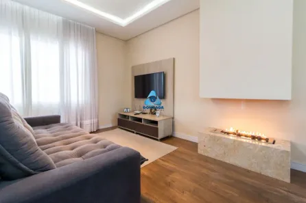Sobrado com 3 Quartos à venda, 239m² no Umbará, Curitiba