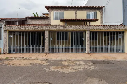 Casa com 8 Quartos à venda, 342m² no Guará II, Brasília