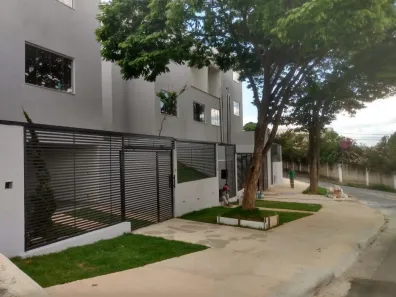 Casa com 2 Quartos à venda, 79m² no Céu Azul, Belo Horizonte