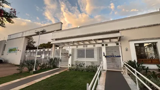 Apartamento com 3 Quartos para alugar, 70m² no Vila Albuquerque, Campo Grande