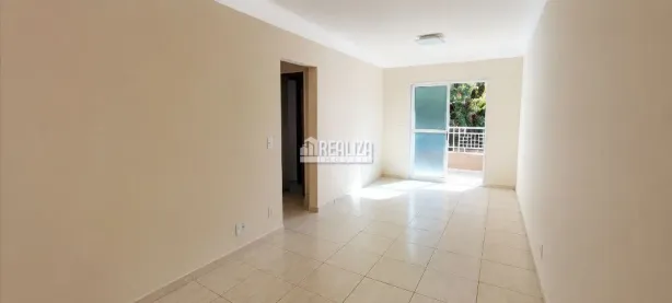 Apartamento com 2 Quartos para alugar, 71m² no São Benedito, Uberaba