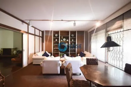 Casa com 5 Quartos para alugar, 600m² no Jardim Guedala, São Paulo