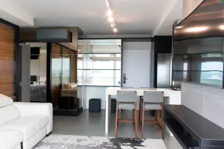 Apartamento com 2 Quartos para alugar, 76m² no Centro, Florianópolis