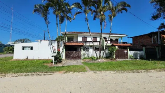 Casa com 7 Quartos à venda, 350m² no Guaratuba, Guaratuba