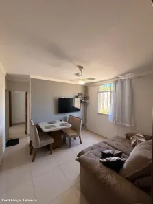 Apartamento com 2 Quartos à venda, 48m² no Castelândia, Serra