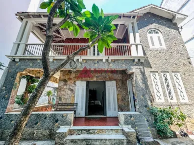 Casa com 5 Quartos à venda, 326m² no Grajaú, Rio de Janeiro