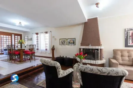 Casa com 4 Quartos à venda, 258m² no Espírito Santo, Porto Alegre