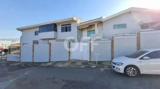 Sobrado com 5 Quartos à venda, 300m² no Vila Industrial, Campinas