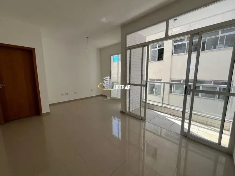 Apartamento com 3 quartos — Gutierrez, Belo Horizonte