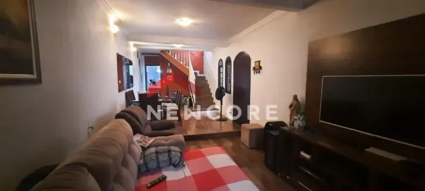Sobrado com 6 Quartos à venda, 220m² no Vila Marari, São Paulo