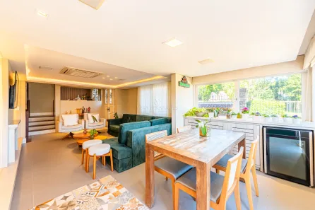 Casa de Condomínio com 3 Quartos à venda, 211m² no Jardim Isabel, Porto Alegre
