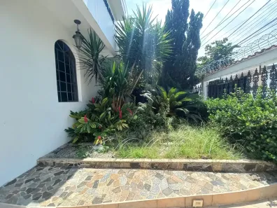Sobrado com 5 Quartos à venda, 340m² no Aparecida, Santos