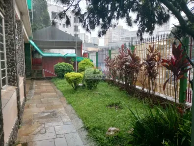 Sobrado com 6 Quartos para venda ou aluguel, 470m² no Centro, Diadema