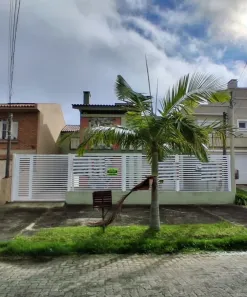 Sobrado com 3 Quartos à venda, 222m² no Centro, Pelotas