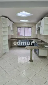 Sobrado com 3 Quartos à venda, 274m² no Parque Novo Oratório, Santo André