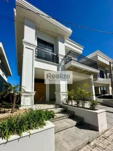 Casa com 4 Quartos à venda, 231m² no Centro, Balneário Piçarras