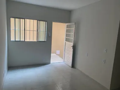 Casa com 2 Quartos para alugar, 35m² no Americanópolis, São Paulo