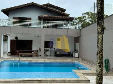 Casa com 3 Quartos para alugar, 300m² no São Lourenço, Bertioga