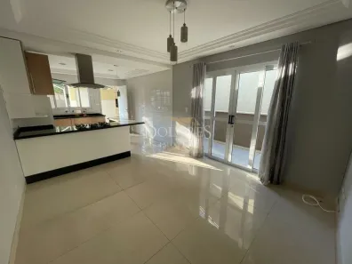 Casa de Condomínio com 3 Quartos para alugar, 220m² no Parque Residencial Itapeti, Mogi das Cruzes
