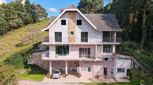 Sobrado com 8 Quartos à venda, 340m² no Capivari, Campos do Jordão