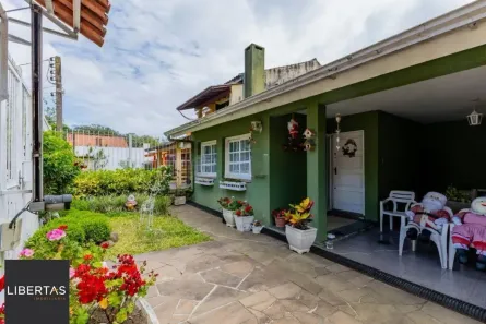 Casa com 3 Quartos à venda, 161m² no Espírito Santo, Porto Alegre