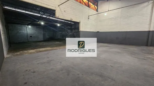 Galpão/Depósito/Armazém para alugar, 650m² no Conceição, Diadema