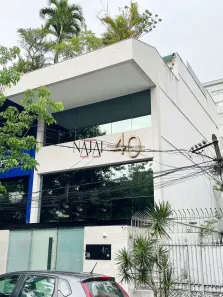 Prédio Comercial para alugar, 369m² no Humaitá, Rio de Janeiro