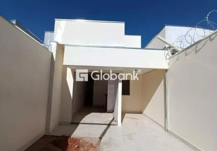 Casa com 2 Quartos à venda, 125m² no Novo Delfino, Montes Claros