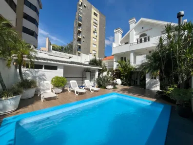 Casa com 3 Quartos à venda, 307m² no Menino Deus, Porto Alegre