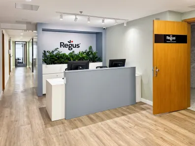 Sala Comercial para alugar, 1m² no Três Figueiras, Porto Alegre