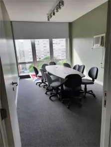 Sala Comercial para venda ou aluguel, 114m² no Centro Histórico, Porto Alegre