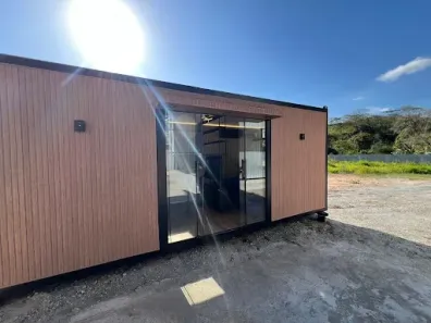 Casa com 1 Quarto à venda, 55m² no Virgem Santa, Macaé