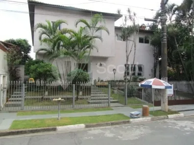 Sobrado com 4 Quartos para alugar, 550m² no Interlagos, São Paulo