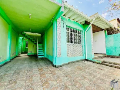 Casa com 3 Quartos à venda, 182m² no Bangu, Rio de Janeiro