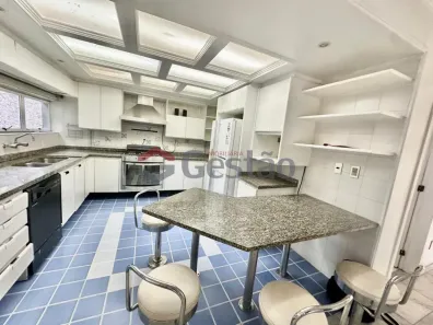 Sobrado com 4 Quartos à venda, 937m² no Parque Amador, Esteio