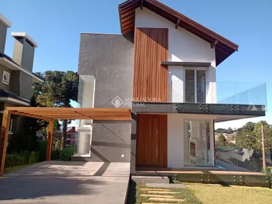 Casa com 3 Quartos à venda, 208m² no Centro, Canela