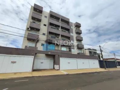 Apartamento com 3 Quartos para alugar, 132m² no Vila Industrial, Franca