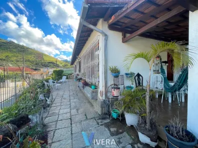 Casa com 4 Quartos à venda, 170m² no Vale do Paraíso, Teresópolis